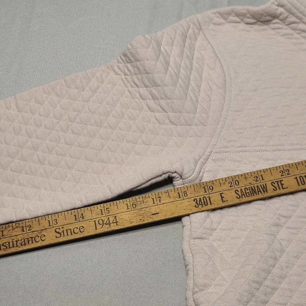 Outpost Makers Sweater Medium Quilted Henley Buttons Logo Classic‎
